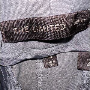 The limited Drew fit straight leg dark grey pants, size 4
